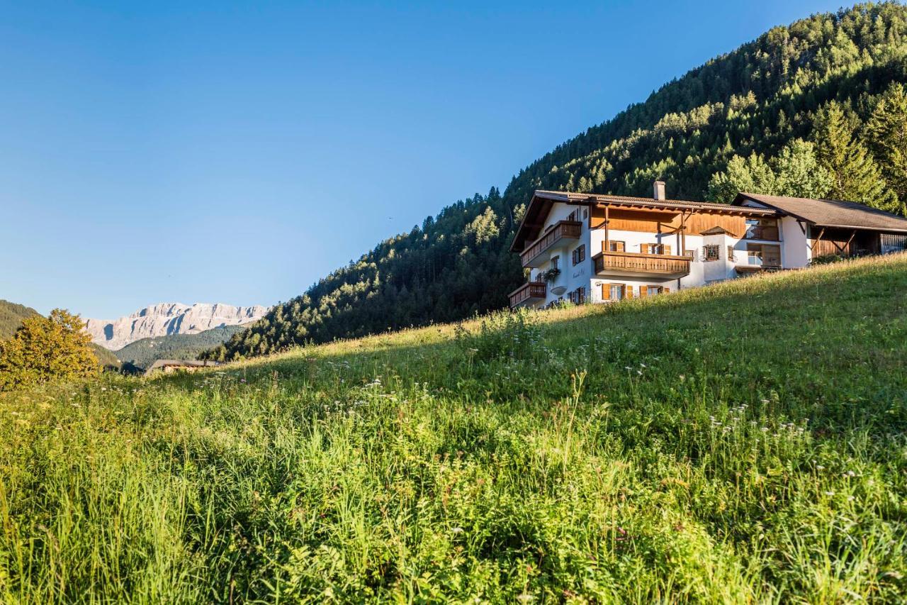 Am Rainell Hof Aparthotel Ortisei Bagian luar foto